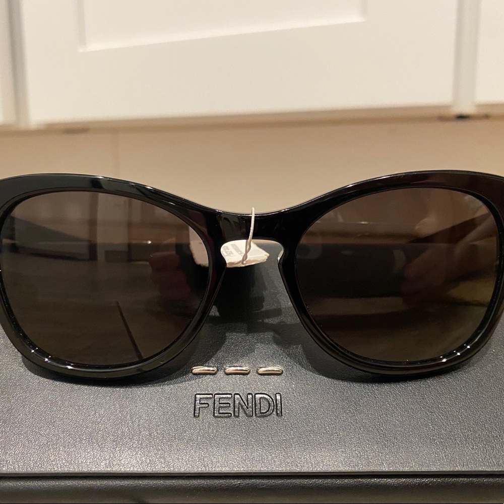 Saint Laurent new 52 mm Cat eye originally $380